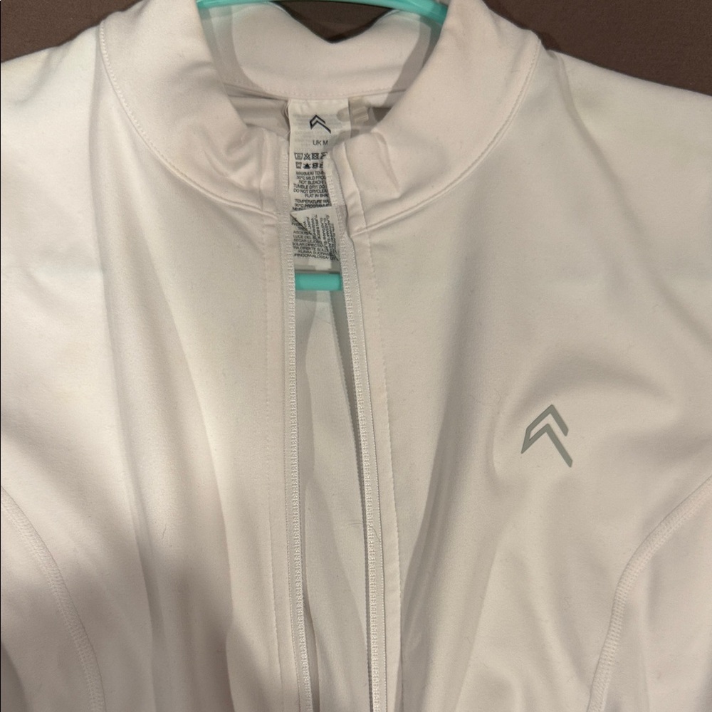 Oner Active Cropped Zip-Up Jacket - Picture 2 of 5